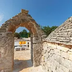 Trullo Dell'aia בית נופש מונופולי