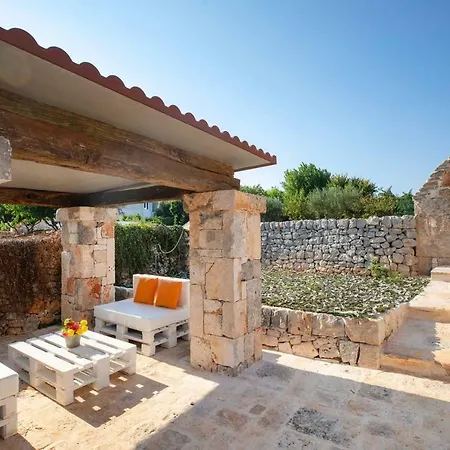 Semesterbostad Trullo Dell'aia *